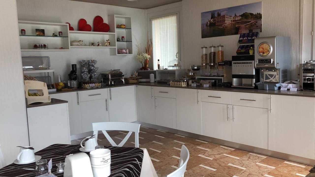 Hotel Casa Marinella Malcesine Buitenkant foto