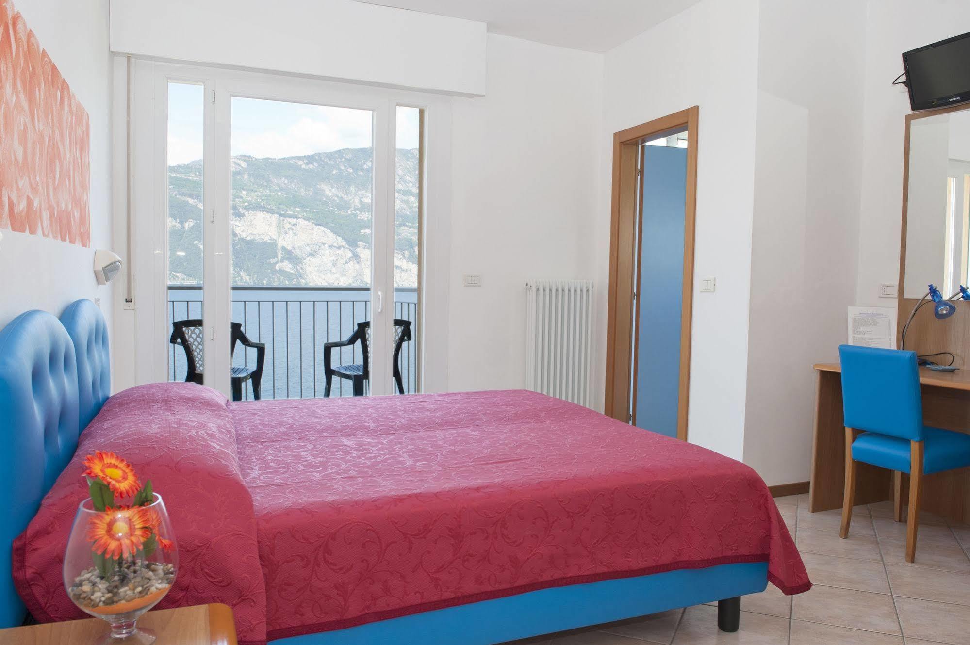 Hotel Casa Marinella Malcesine Buitenkant foto