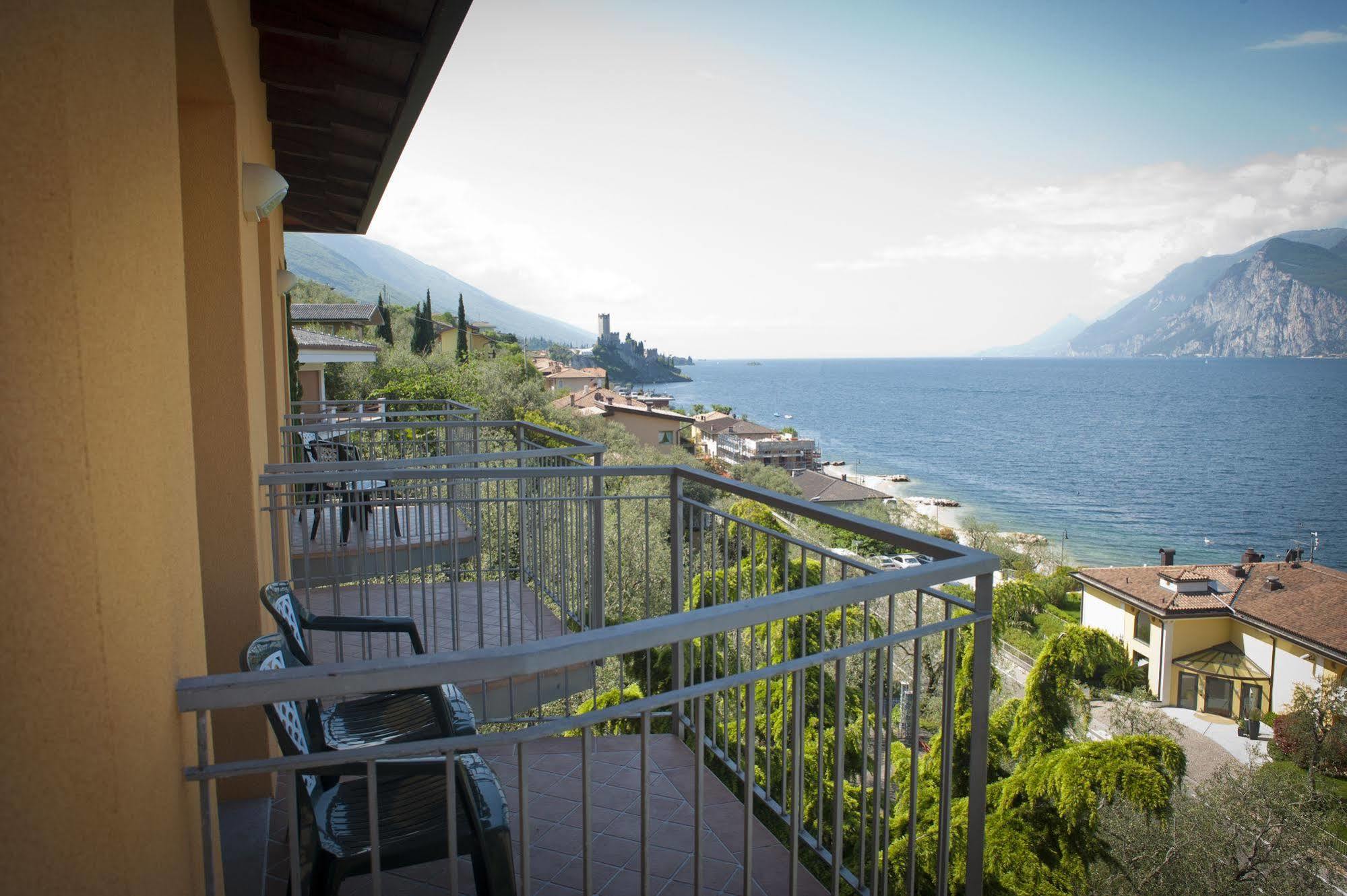 Hotel Casa Marinella Malcesine Buitenkant foto